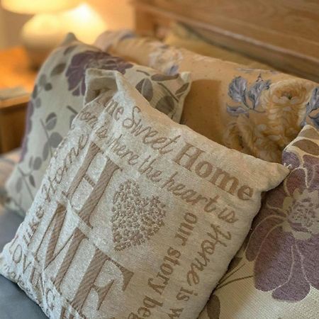 Smithy Cottage Berriew Εξωτερικό φωτογραφία